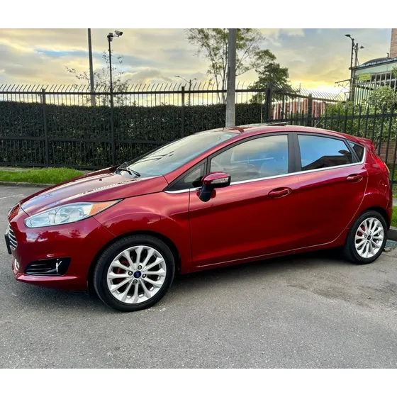 Ford Fiesta 2017 1.6 Hatchback Titanium