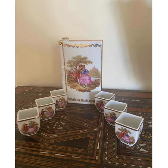 Bellas Licoreras Marca Limoges Con Sus Vasos
