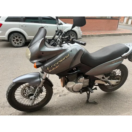 Motocicleta, Freewind 650, Modelo 2003