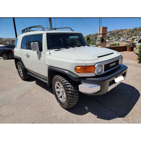 Toyota Fj Cruiser 4.0 3p Premium V6/ At