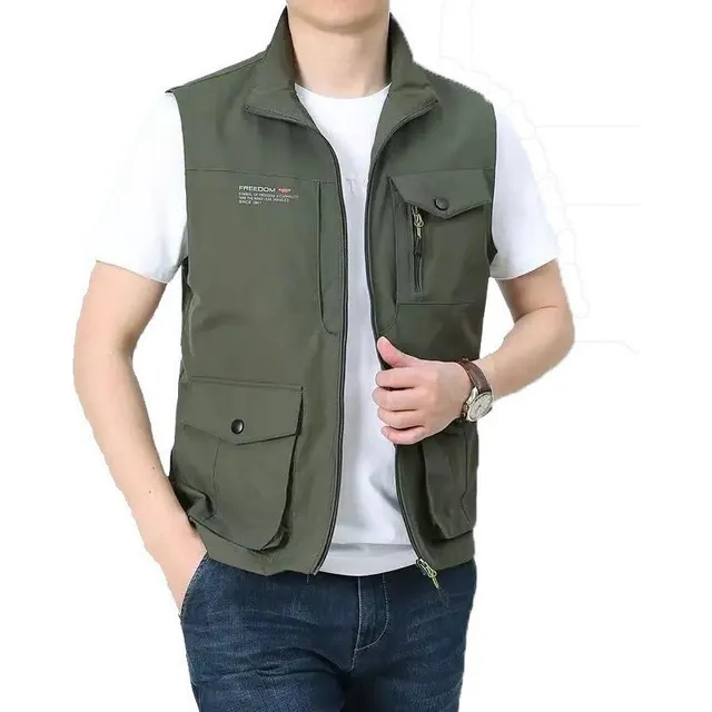 Chalecos Masculinos Pescan En Varias Bolsas En Verano