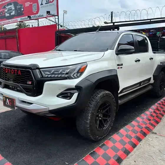 Toyota Hilux 2022 4.0 At Gasolina Blindaje Ll