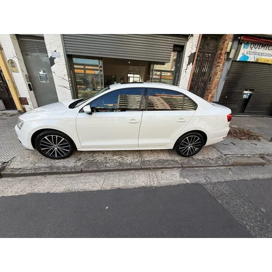 Volkswagen Vento 2.0 Sportline Tsi 200cv Dsg