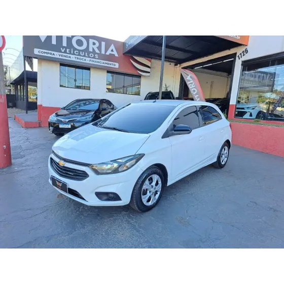 Chevrolet Onix Onix 1.4 Mpfi Advantage 8v Flex 4p Automático
