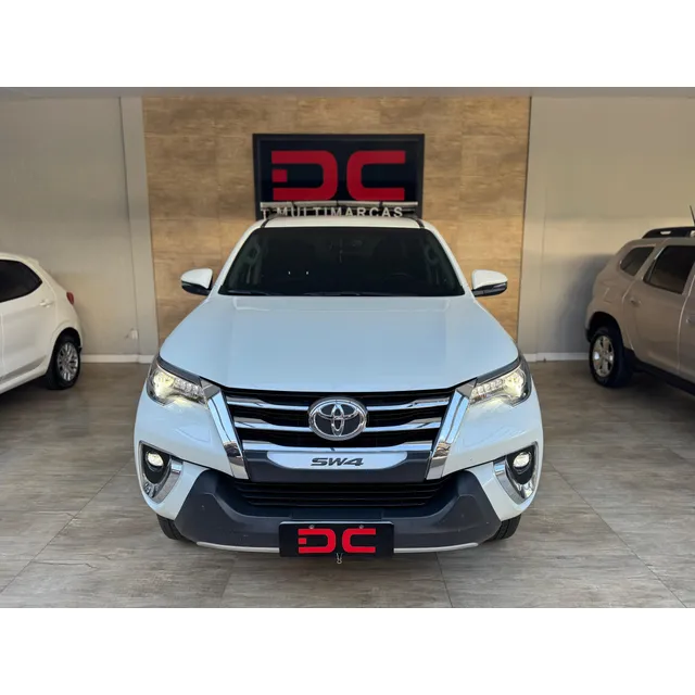 Toyota Hilux Hilux Sw4 Srx 4x4 2.8 Tdi 16v Dies. Aut.