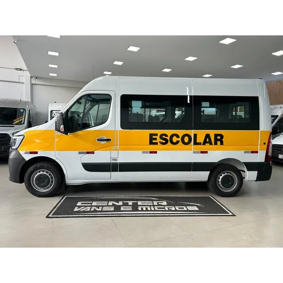 Renault Master 2.3 L2h2 Escolar (20l) 5p Branco