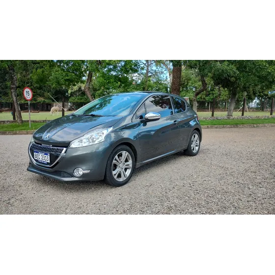 Peugeot 208 1.2e 82 Ch