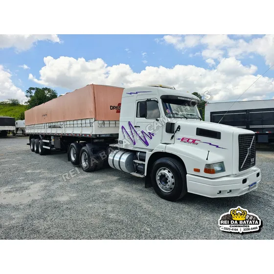 Conjunto Volvo Nl 12 Edc + Carreta Graneleira Librelato