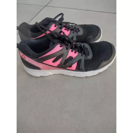 Zapatillas Deportivas Reebok Negras Y Fucsias Tale 37 1/5