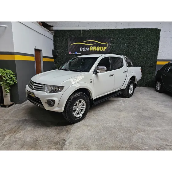 Mitsubishi L200 3.2 Cab Doble 4wd Cr 170cv Mt