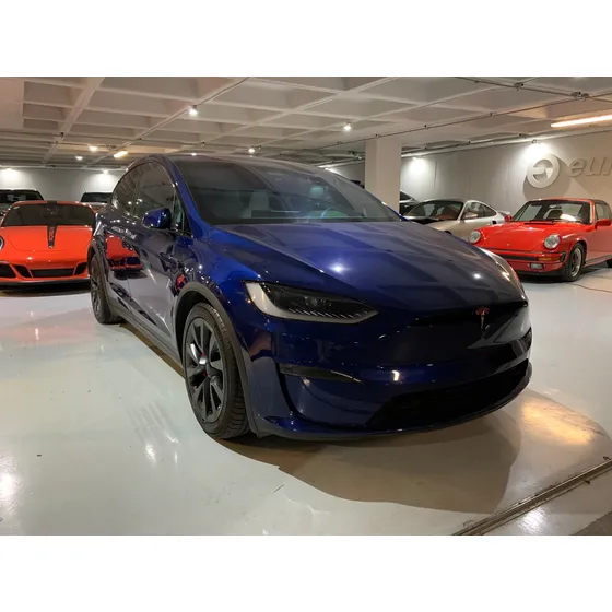 Tesla Model X Plaid