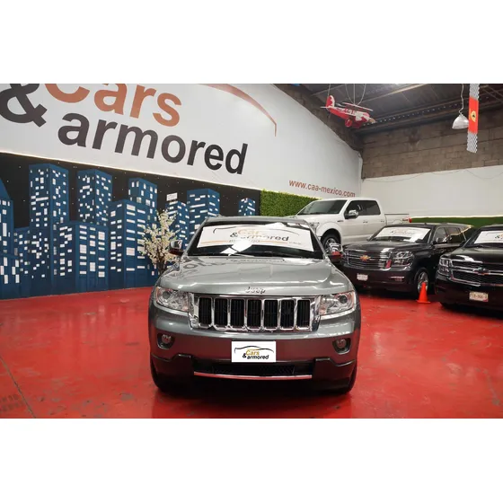 Jeep Grand Cherokee 5.7 Limited Premium V8 4x2 Mt
