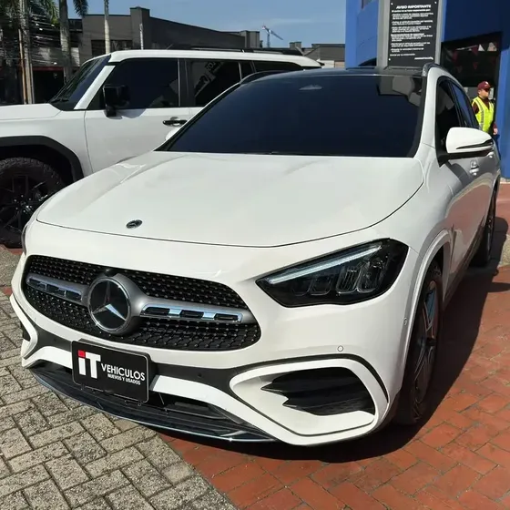 Mercedes-Benz Clase Gla 2025 250 Hybrid 2.0t At