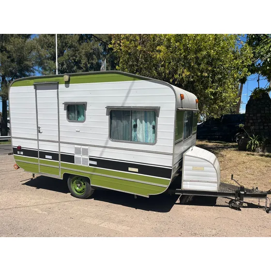Casa Rodante Akron Usada 350 Para 4 Personas