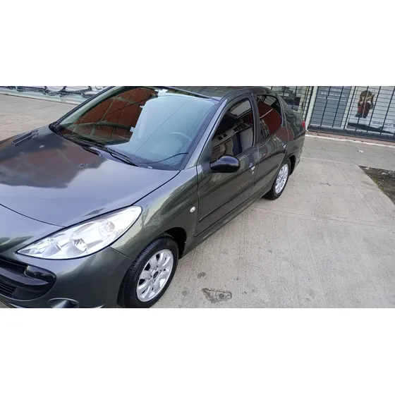 Peugeot 207 1.4 Sedan Xr