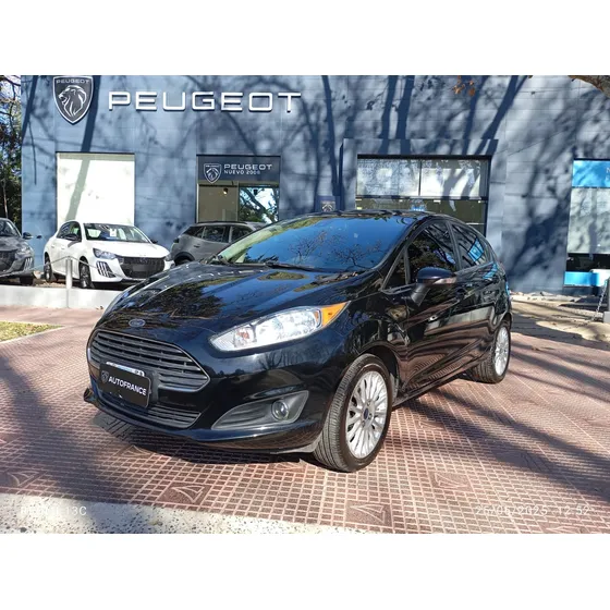 Ford Fiesta Kinetic 1.6 Titanium Powershift 120cv