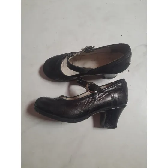 Zapatos De Flamenco Y Danza Nacionalista