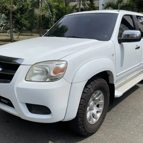 Mazda Bt50 2013 2.6 B26d49