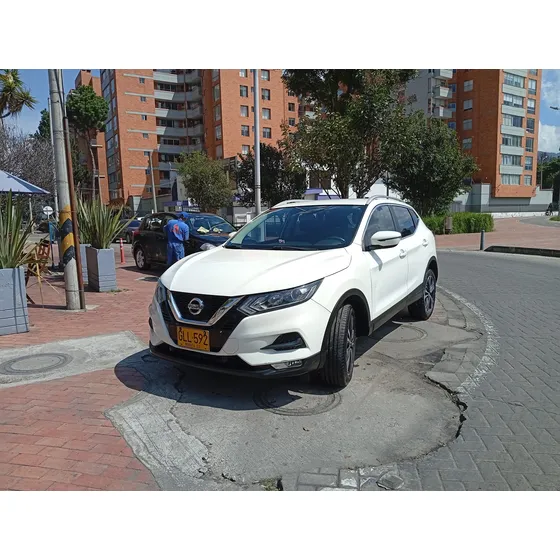 Nissan Qashqai 2.0 Advance 142 Hp