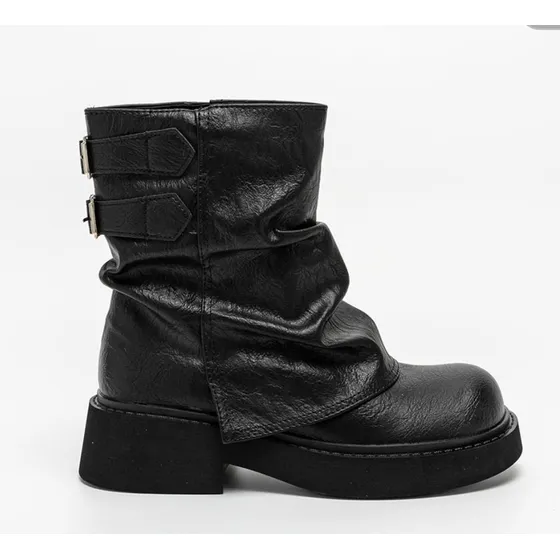 Botas Cortas Bicker Con Hebillas Traseras 36 Al 40