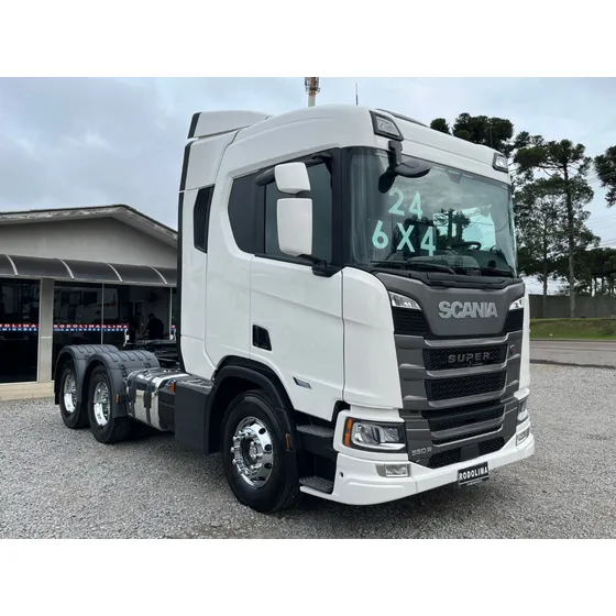 Caminhão Scania S 560 Branco 6x4 2024 540 Traçado R540 R560