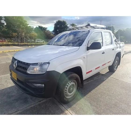 Volkswagen Amarok Trendline 4x4 Mecánica Único Dueño Financiamos