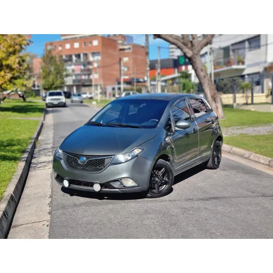 Geely 515 1.5 Full 5 P