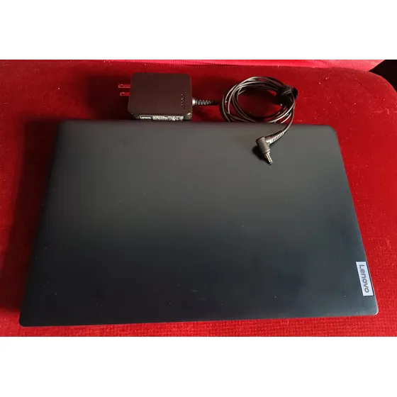Laptop Lenovo- Ideapad 3 Amd Ryzen 5 5500u/8gb Ram/256gb Ssd