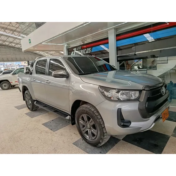 Toyota Hilux 2.4 Diésel 4x4
