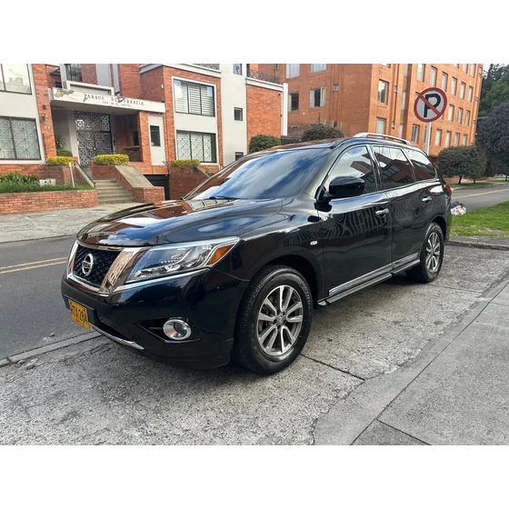 Nissan Pathfinder 3.5 R52 Exclusive