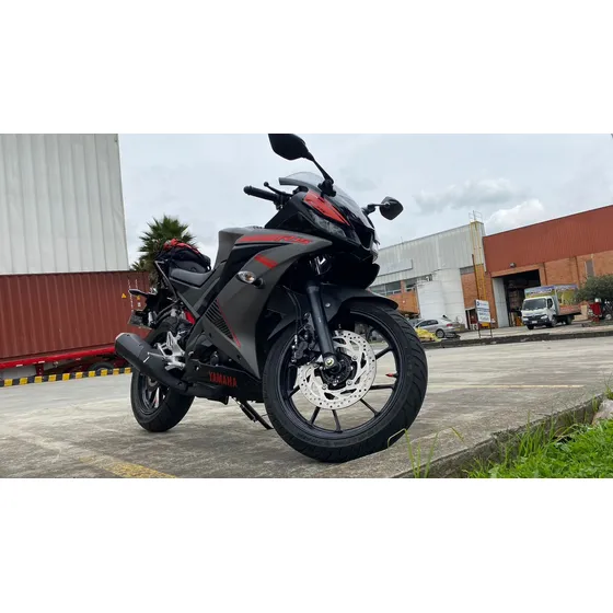 Yamaha R15 V3
