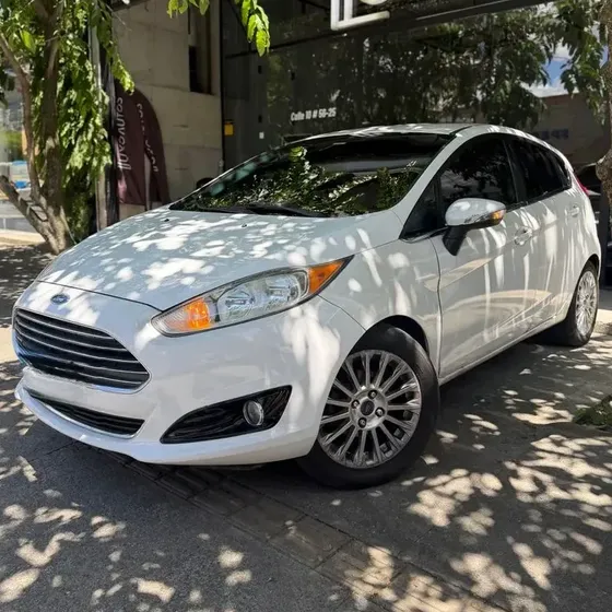Ford Fiesta 2014 Hatchback Titanium Tp 1600cc 5p