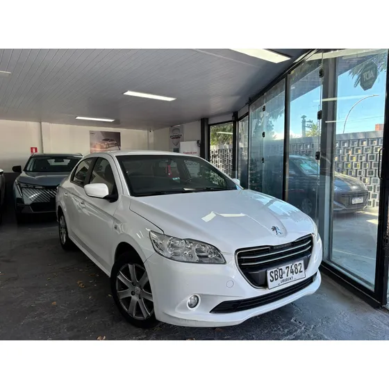 Peugeot 301 1.6 Allure