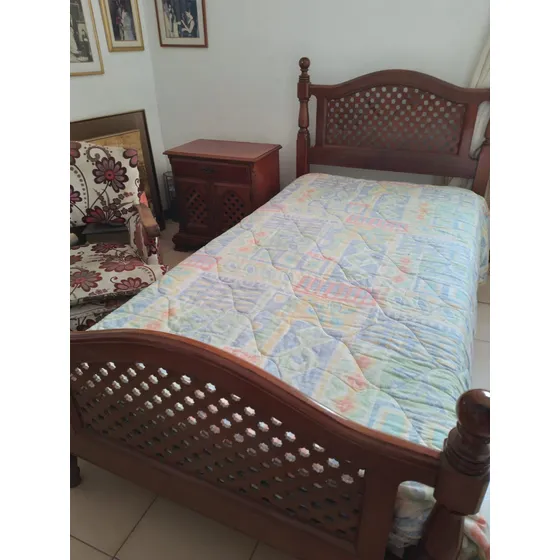 Juego De Dormitorio Individual Hervigon Usado