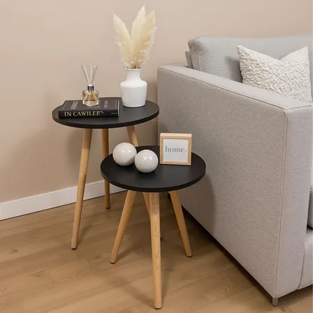 Duas Mesinhas De Canto Redonda Retrô Tripé Lateral