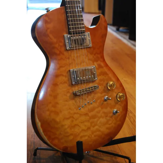 Guitarra Cort Custom Z Modificada - Usada