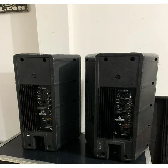 Corneta Amplificada 12 Pulgadas Gemini Y Una Pasiva De 15