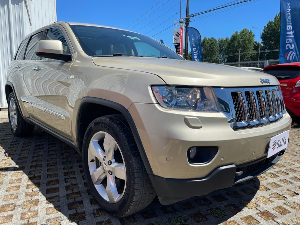 Jeep Grand Cherokee Grand Cherokee Overland 4x4 5.7 Hemi