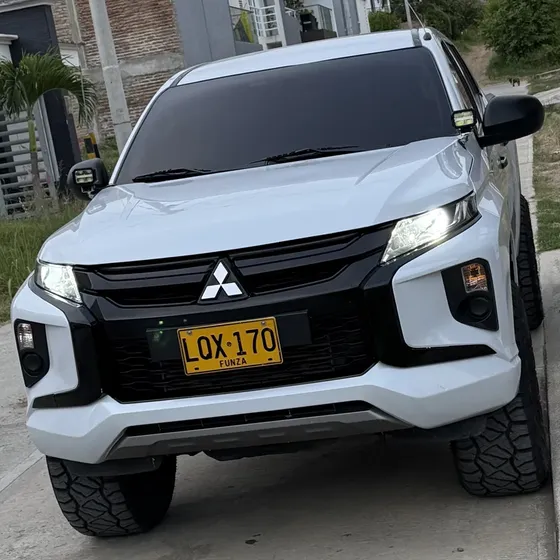 Mitsubishi L200 2023 2.5l