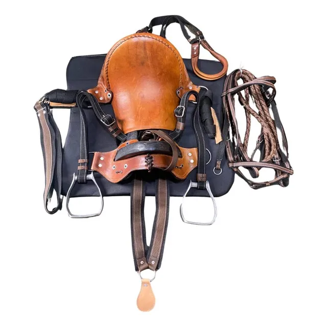 Silla De Caballo Tipo Medio Asiento  C/todos Los Accesorios