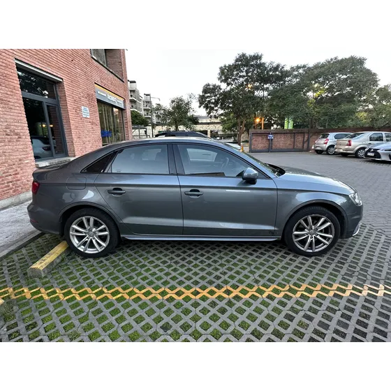 Audi A3 1.4 Tfsi Sedan Stronic 125cv