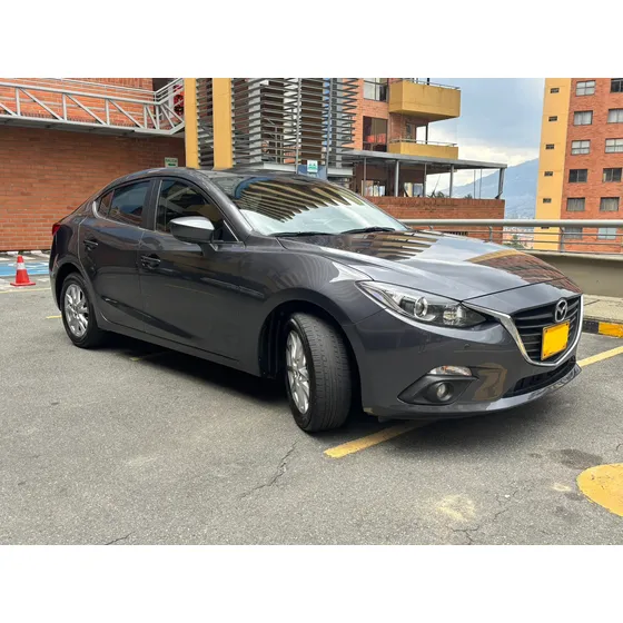 Mazda 3 2.0 Touring Mt