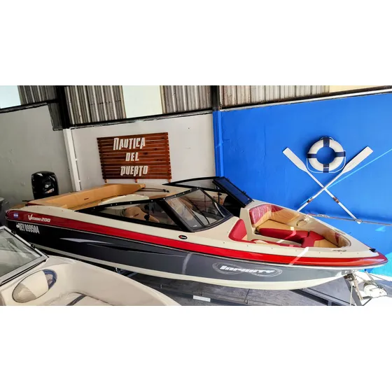 Lancha Vision No Canestrari No. Bermuda Quicksilver Trakker