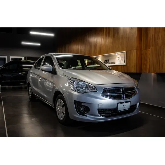 Dodge Attitude 1.2 Se At