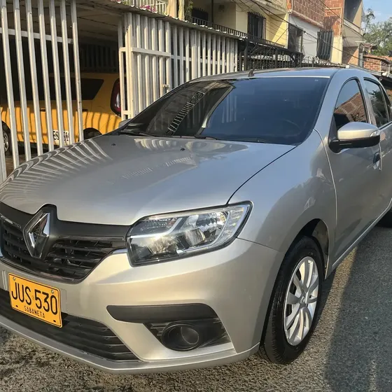 Renault Logan 2022 1.6 Authentique / Life