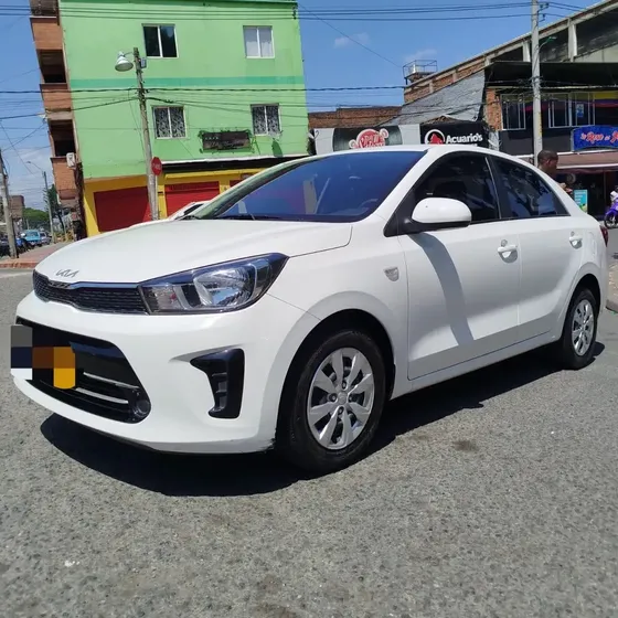 Kia Soluto 2025 1.4 Emotion Mt