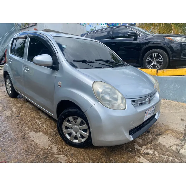 Toyota Passo Hca