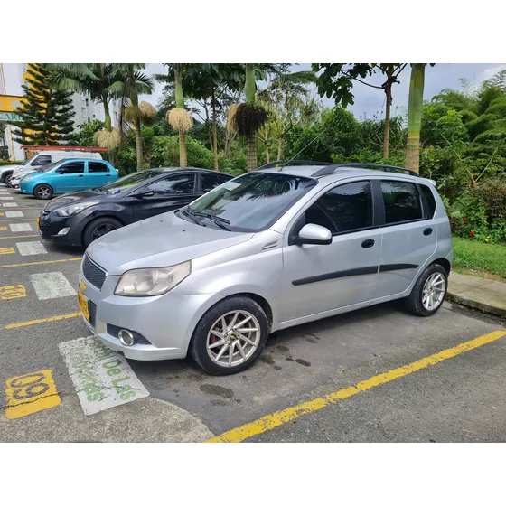Chevrolet Aveo Emotion 1.6 Gt