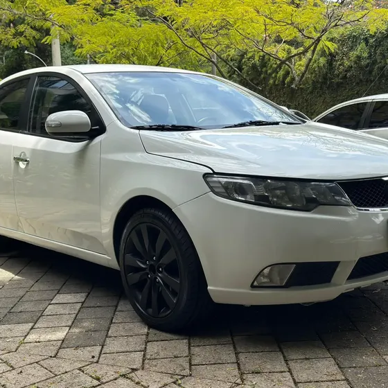 Kia Cerato Forte 2011 1.6