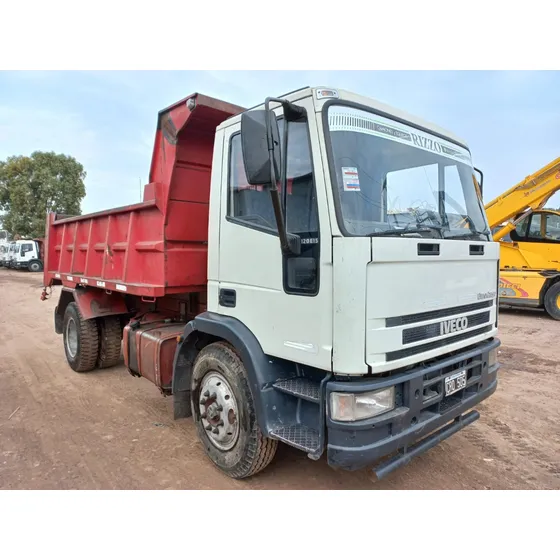 Camion Volcador Marca Iveco 120e15